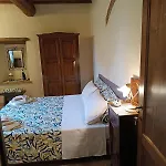 منزل ريفي Podere Cerciano